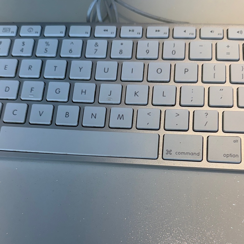 Apple Keyboard USB connection - Picture 7 of 9